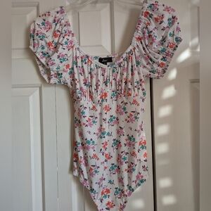 Lulu's Multicolor Floral Bodysuit Size Small